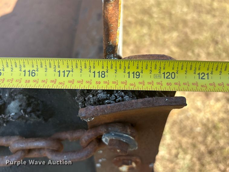 image for item FI0010 1996 Cedarapids CR361 paver