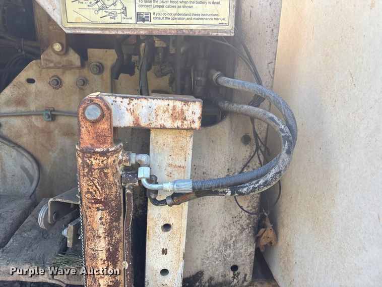 image for item FI0010 1996 Cedarapids CR361 paver