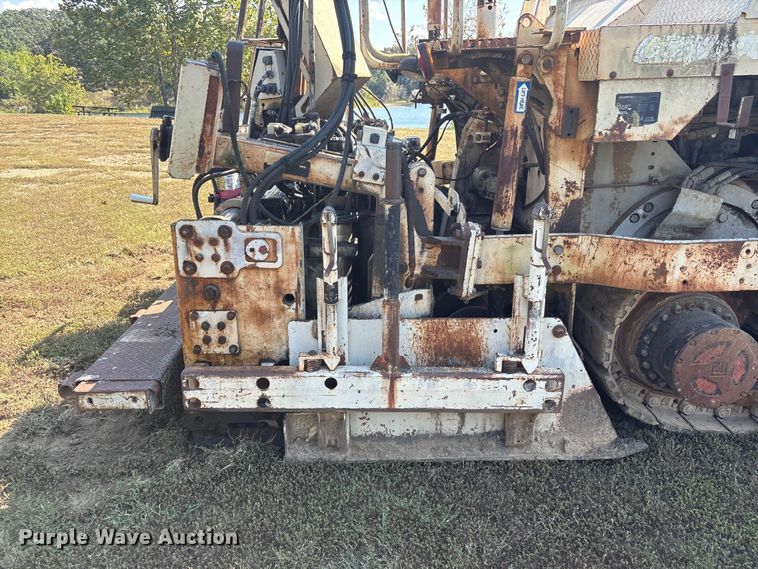 image for item FI0010 1996 Cedarapids CR361 paver