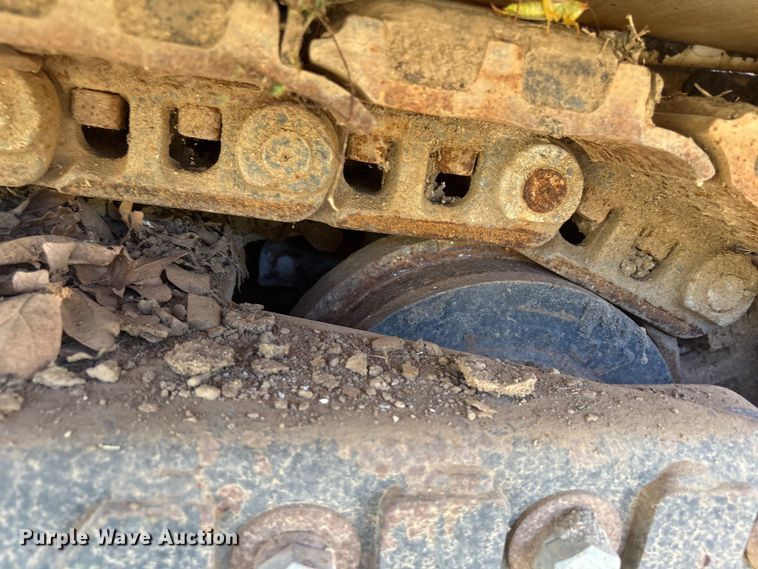 image for item FI0010 1996 Cedarapids CR361 paver