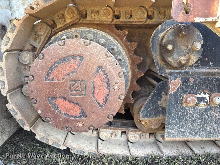 image for item FI0010 1996 Cedarapids CR361 paver