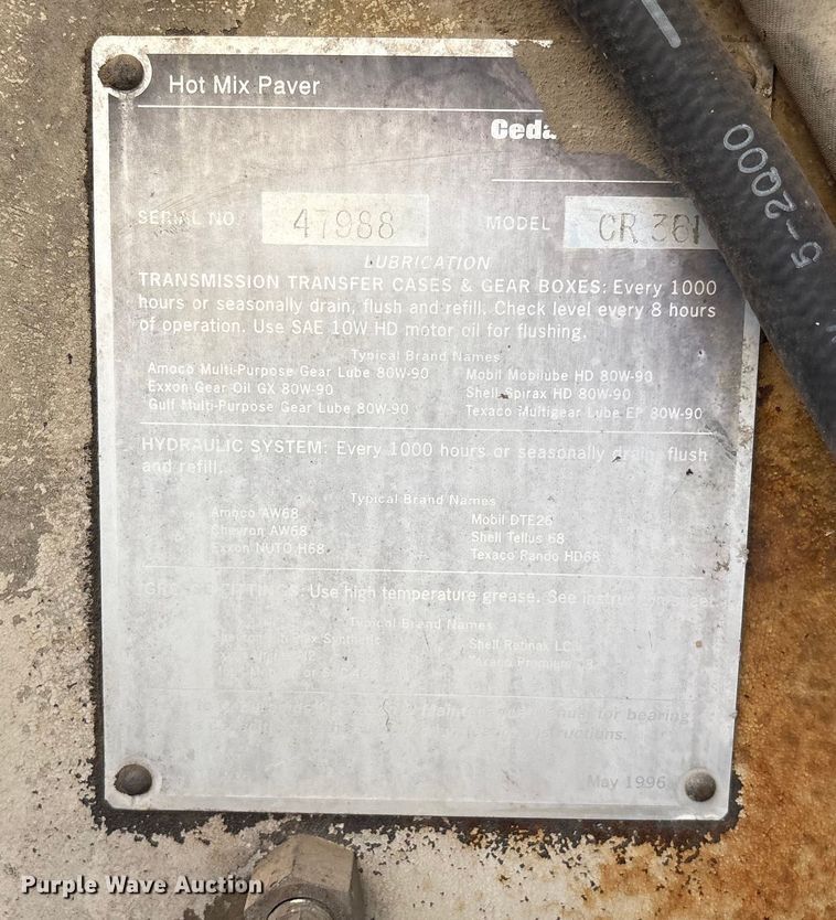 image for item FI0010 1996 Cedarapids CR361 paver