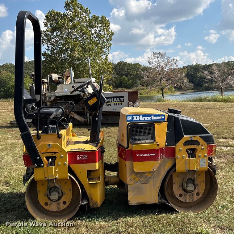 COMPACTADOR 1999 DYNAPAC CC102
