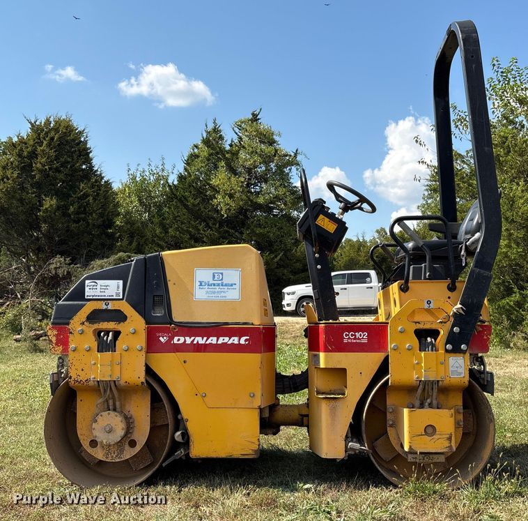 image for item FI0011 1999 Dynapac CC102 double drum vibratory roller