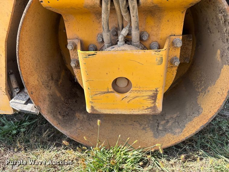 image for item FI0011 1999 Dynapac CC102 double drum vibratory roller