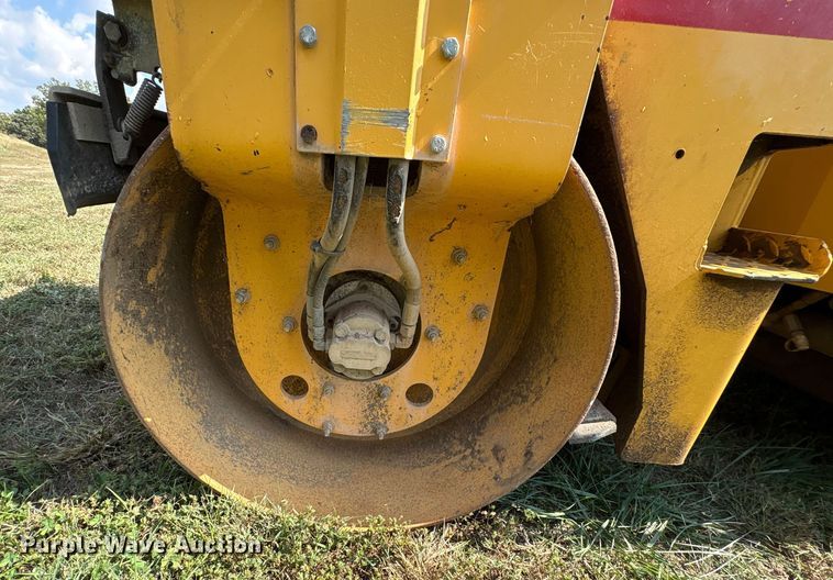 image for item FI0011 1999 Dynapac CC102 double drum vibratory roller