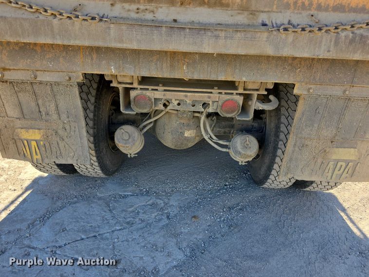 image for item FI0603 2005 Kenworth T800 dump truck