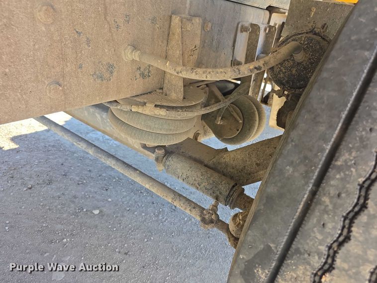 image for item FI0603 2005 Kenworth T800 dump truck