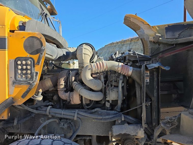 image for item FI0603 2005 Kenworth T800 dump truck