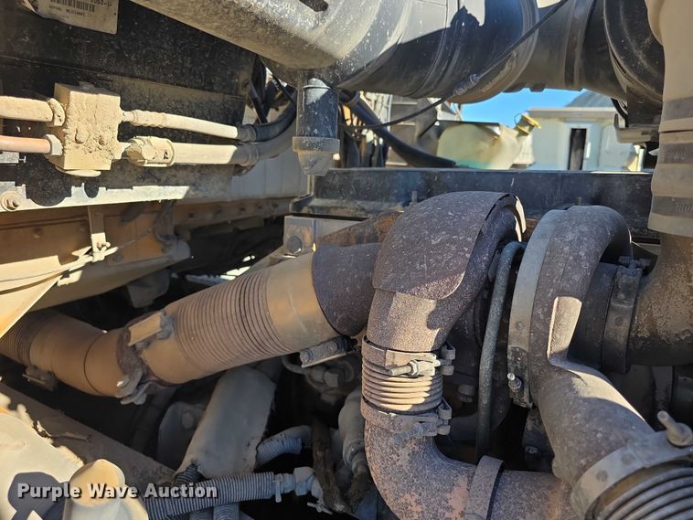 image for item FI0603 2005 Kenworth T800 dump truck