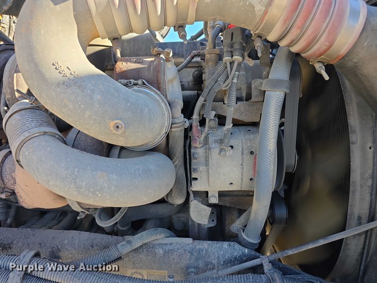 image for item FI0603 2005 Kenworth T800 dump truck