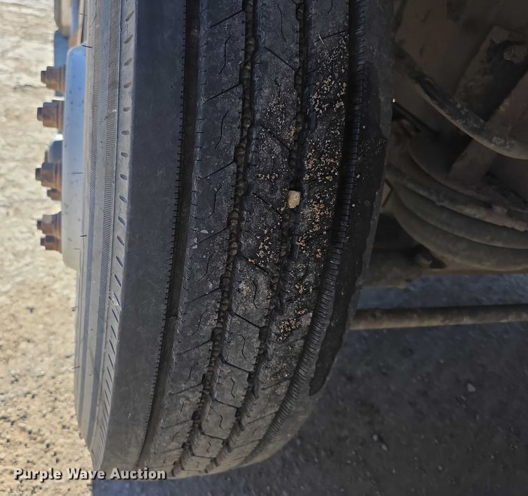 image for item FI0603 2005 Kenworth T800 dump truck