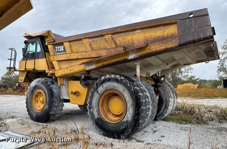 image for item FI1505 2005 Caterpillar 773E haul truck