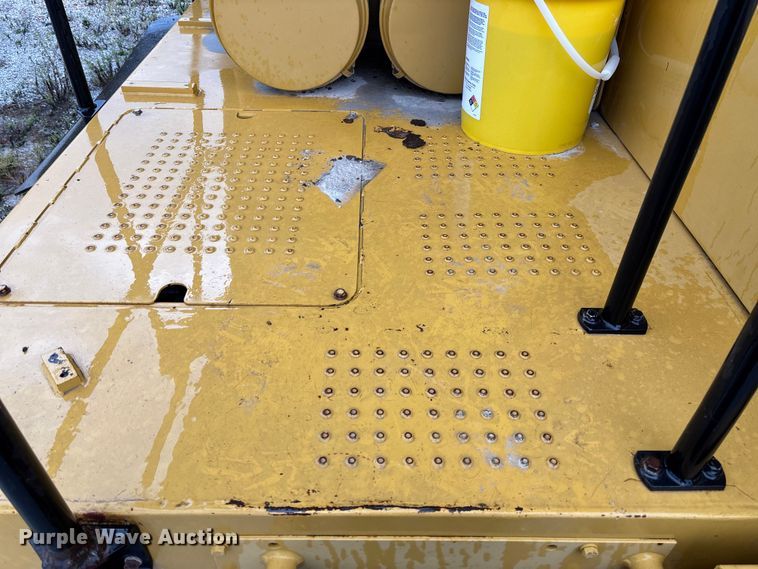 image for item FI1505 2005 Caterpillar 773E haul truck