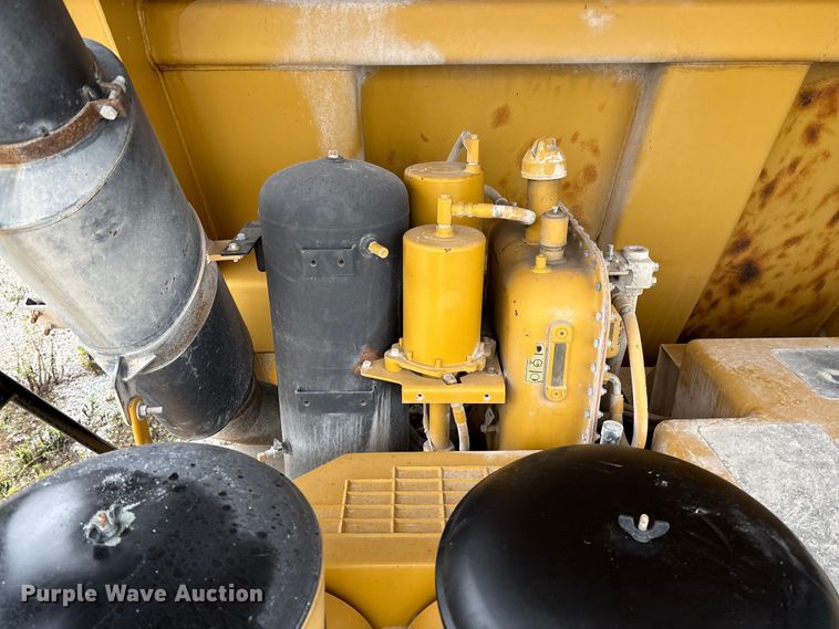 image for item FI1505 2005 Caterpillar 773E haul truck