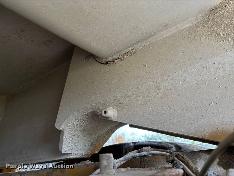 image for item FI1505 2005 Caterpillar 773E haul truck