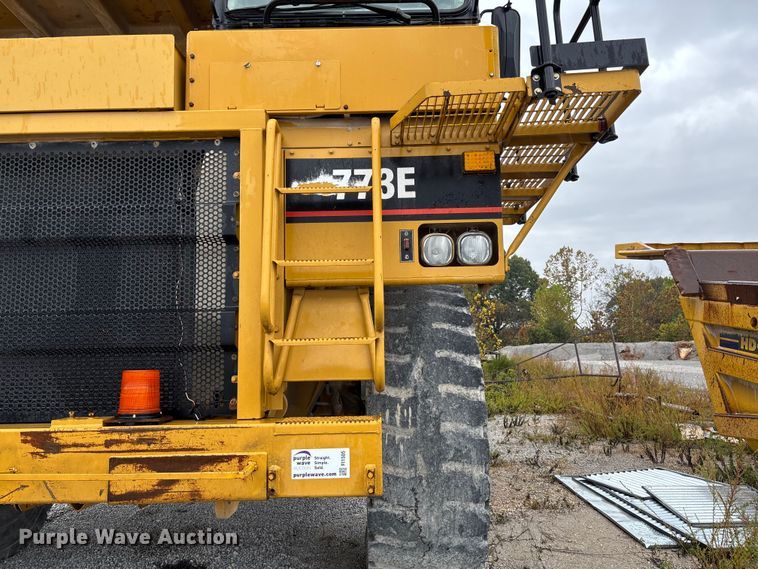 image for item FI1505 2005 Caterpillar 773E haul truck
