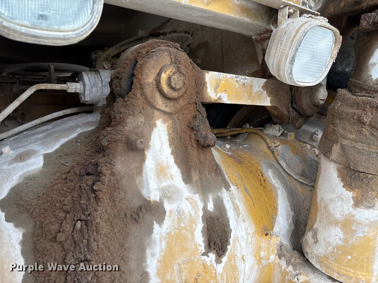 image for item FI1505 2005 Caterpillar 773E haul truck