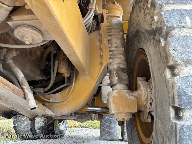 image for item FI1505 2005 Caterpillar 773E haul truck