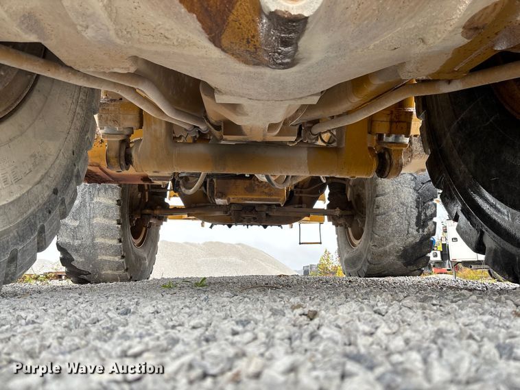 image for item FI1505 2005 Caterpillar 773E haul truck