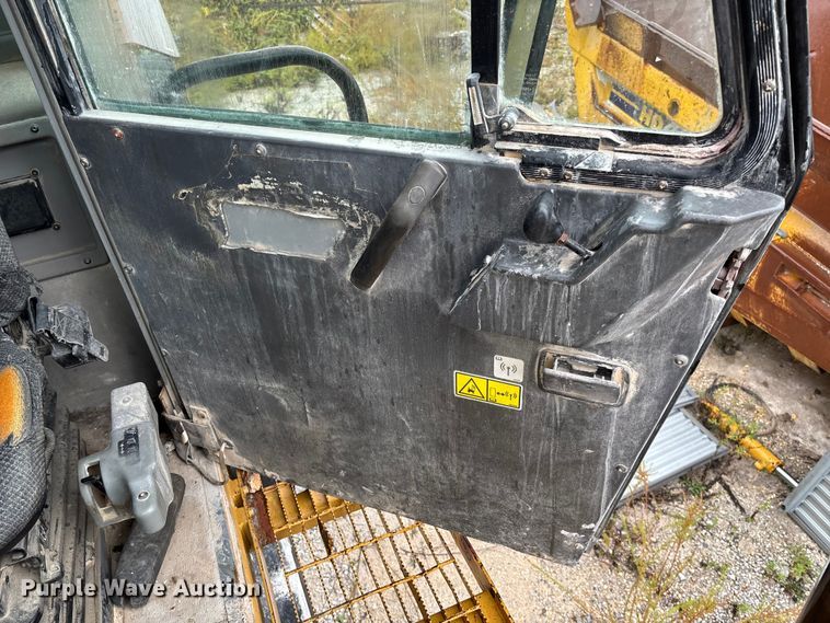 image for item FI1505 2005 Caterpillar 773E haul truck