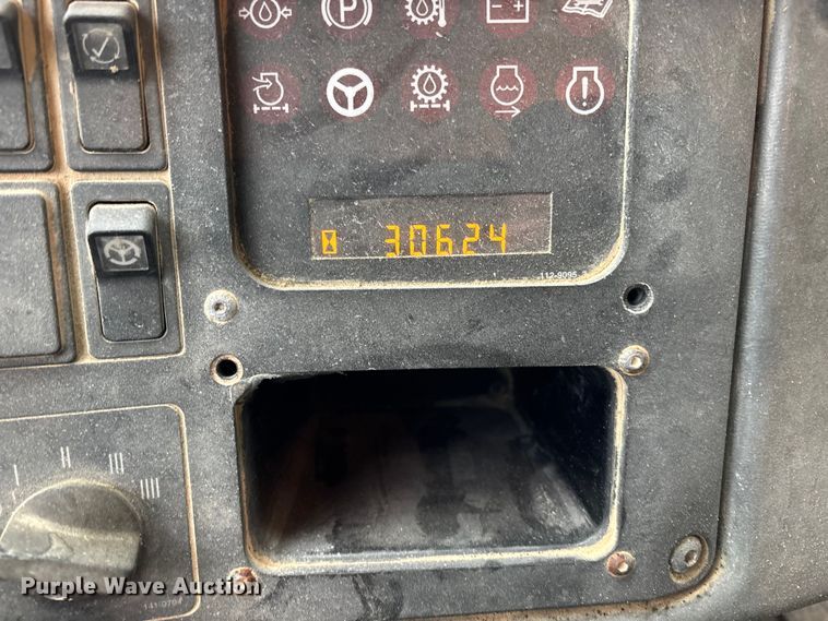 image for item FI1505 2005 Caterpillar 773E haul truck