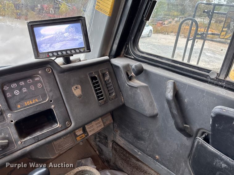 image for item FI1505 2005 Caterpillar 773E haul truck