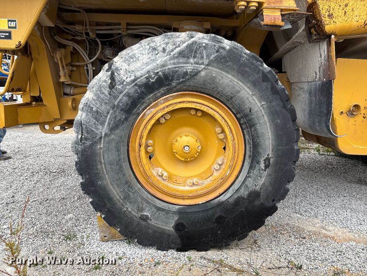 image for item FI1505 2005 Caterpillar 773E haul truck