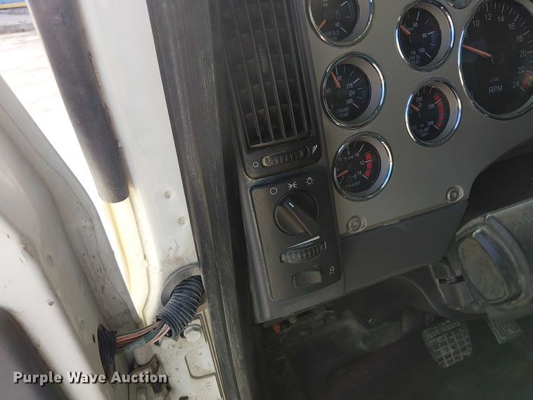 image for item FK0506 2014 Mack GU713 dump truck