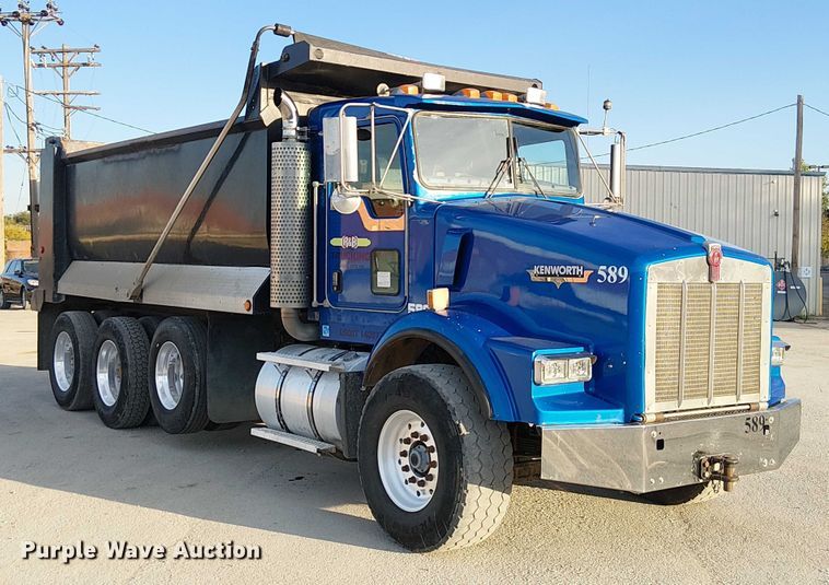 image for item FK0507 2005 Kenworth T800 dump truck