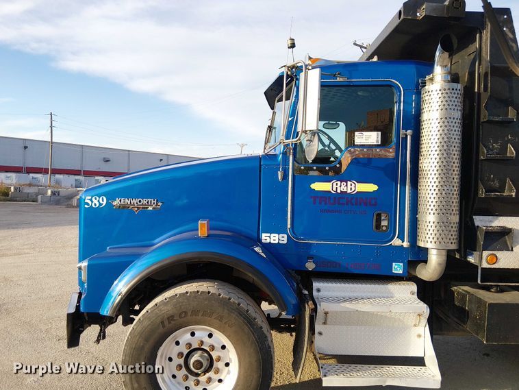 image for item FK0507 2005 Kenworth T800 dump truck