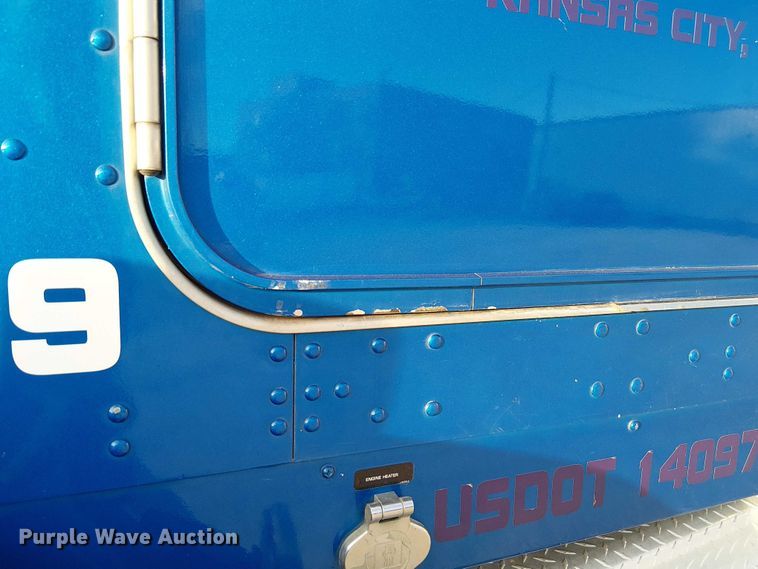 image for item FK0507 2005 Kenworth T800 dump truck