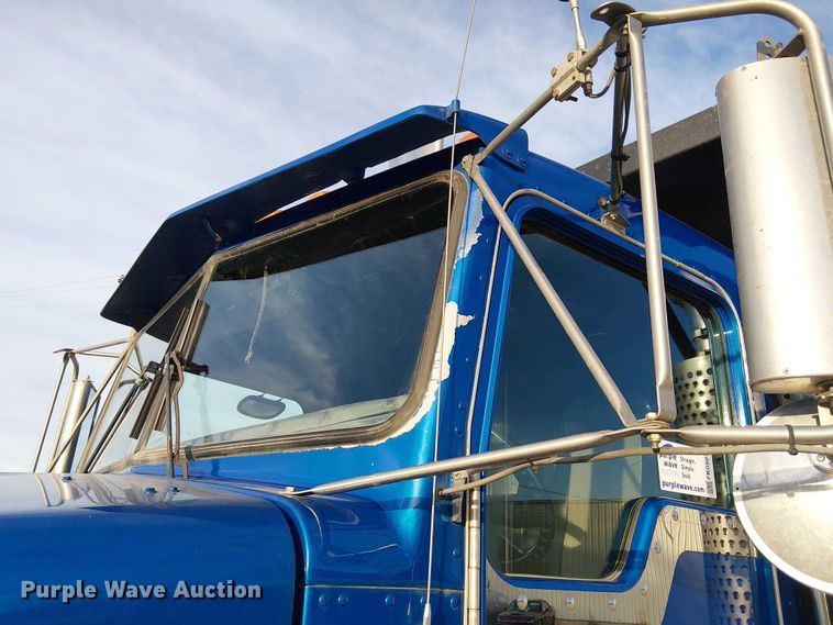 image for item FK0507 2005 Kenworth T800 dump truck