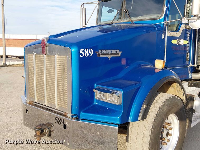 image for item FK0507 2005 Kenworth T800 dump truck