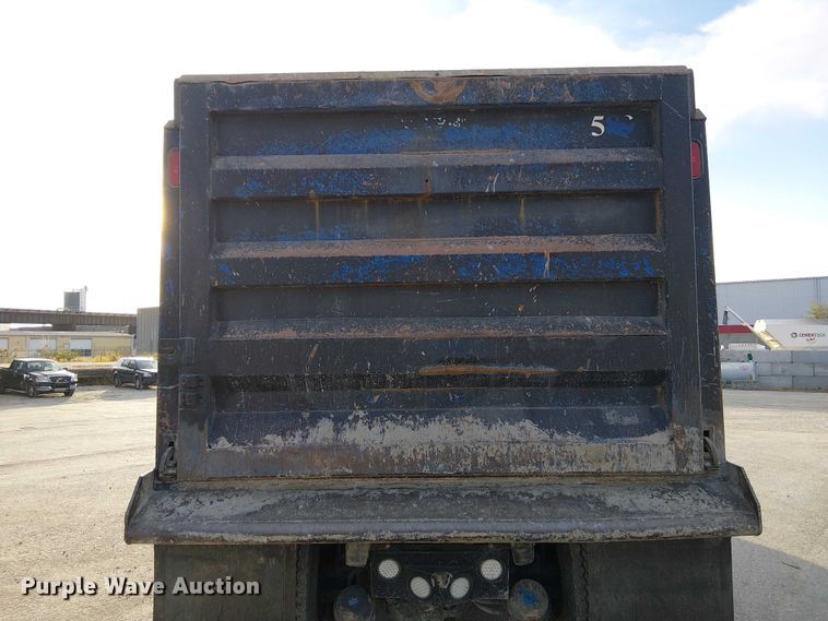 image for item FK0507 2005 Kenworth T800 dump truck