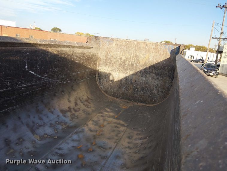 image for item FK0507 2005 Kenworth T800 dump truck