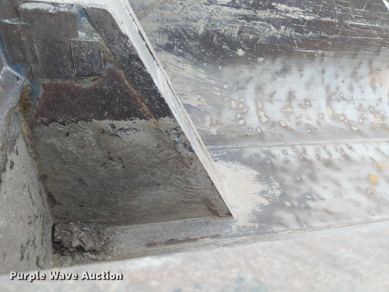 image for item FK0507 2005 Kenworth T800 dump truck