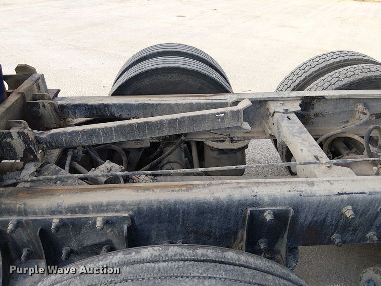 image for item FK0507 2005 Kenworth T800 dump truck