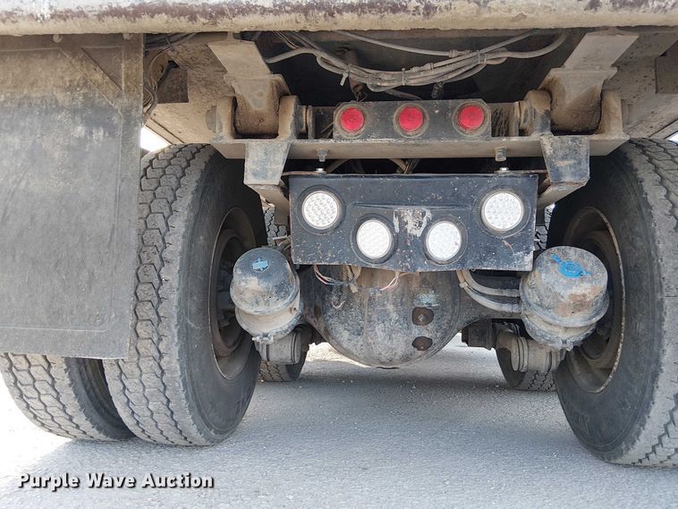 image for item FK0507 2005 Kenworth T800 dump truck