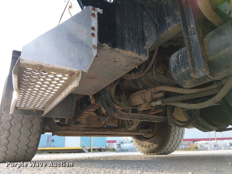 image for item FK0507 2005 Kenworth T800 dump truck