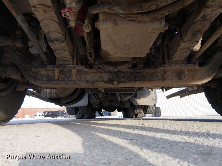 image for item FK0507 2005 Kenworth T800 dump truck