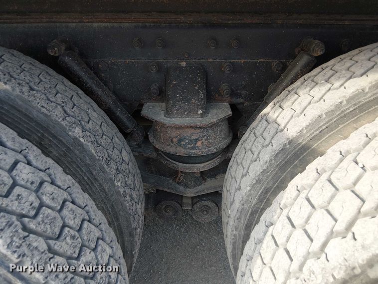 image for item FK0507 2005 Kenworth T800 dump truck