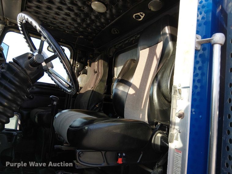 image for item FK0507 2005 Kenworth T800 dump truck