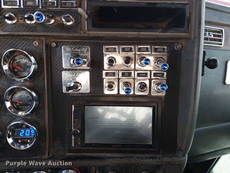 image for item FK0507 2005 Kenworth T800 dump truck