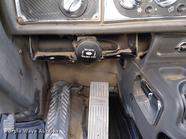 image for item FK0507 2005 Kenworth T800 dump truck