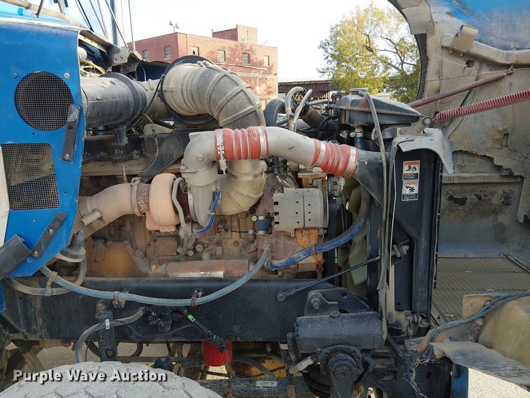 image for item FK0507 2005 Kenworth T800 dump truck