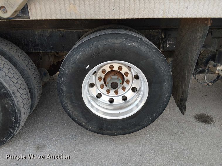 image for item FK0507 2005 Kenworth T800 dump truck