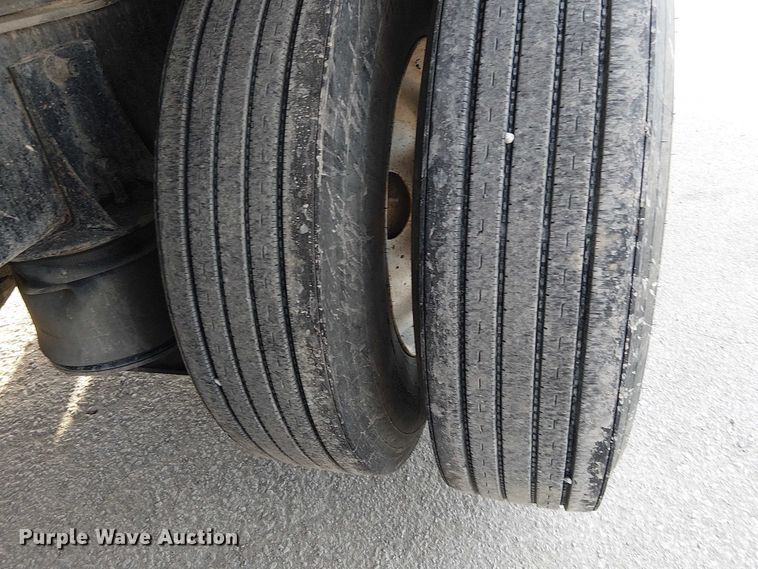 image for item FK0507 2005 Kenworth T800 dump truck