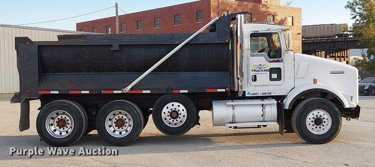 image for item FK0508 2006 Kenworth T800 dump truck