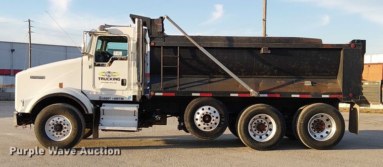 image for item FK0508 2006 Kenworth T800 dump truck